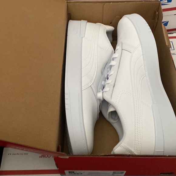 Puma - Picture 7 of 7